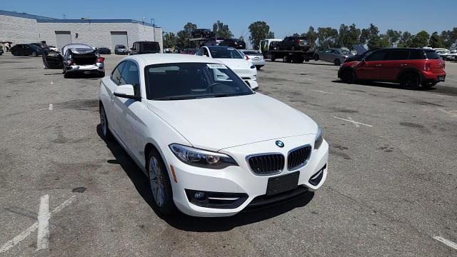 BMW Series 2 2016