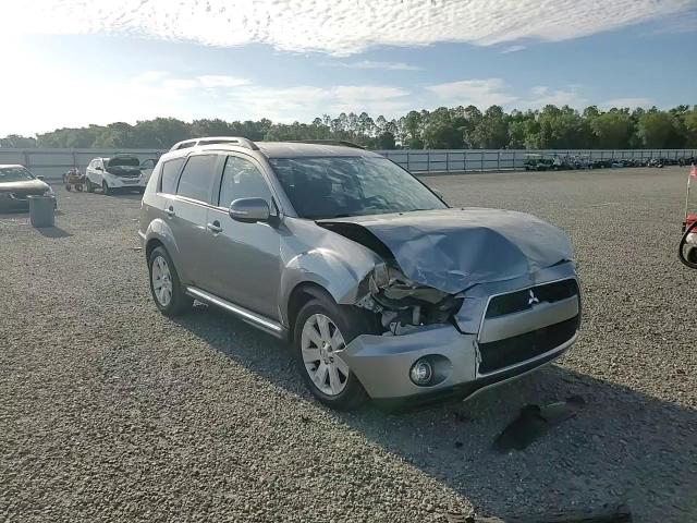 Mitsubishi Outlander 2013