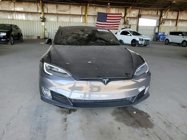 Tesla Model S 2016