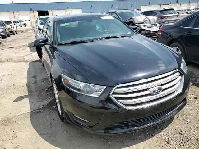 Ford Taurus 2016