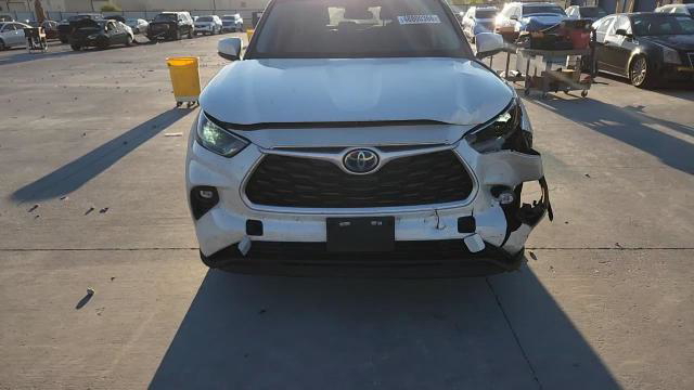 Toyota Highlander 2023