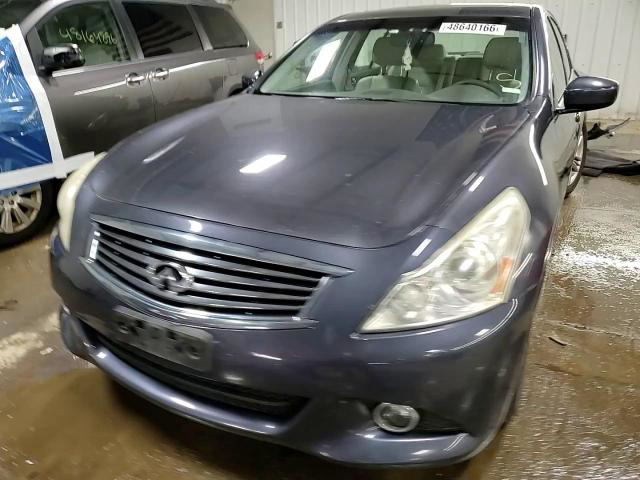 Infiniti G 2012
