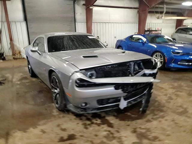 Dodge Challenger 2016