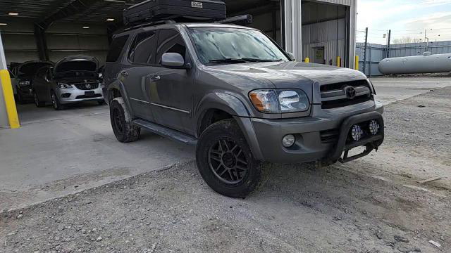Toyota Sequoia 2005