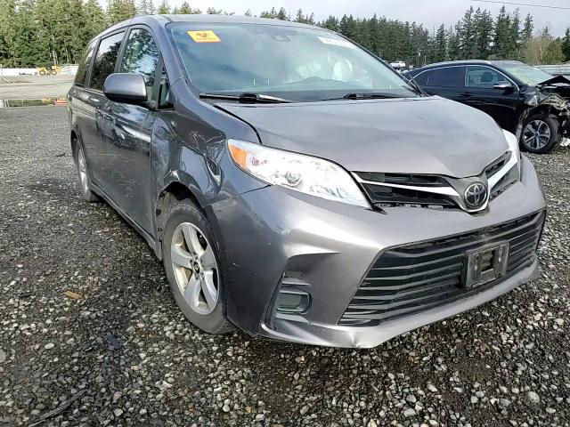 Toyota Sienna 2018