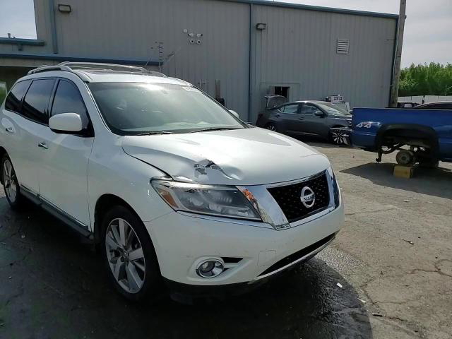 Nissan Pathfinder 2016