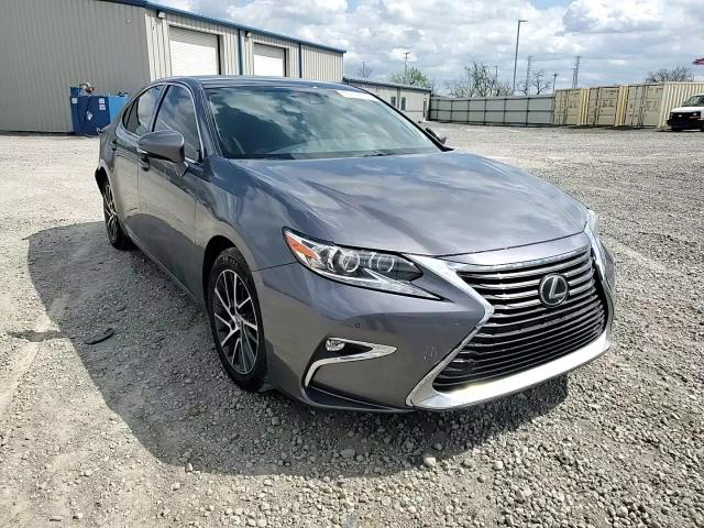 Lexus ES 2017