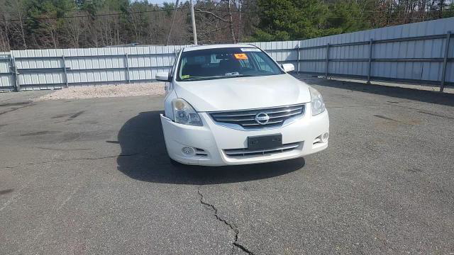 Nissan Altima 2011