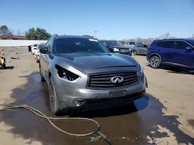 Infiniti QX70 2015