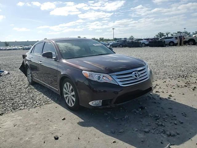 Toyota Avalon 2011