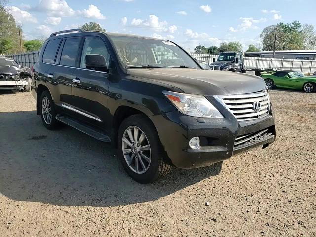 Lexus LX 2010