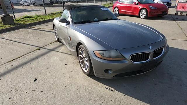 BMW Z4 2004