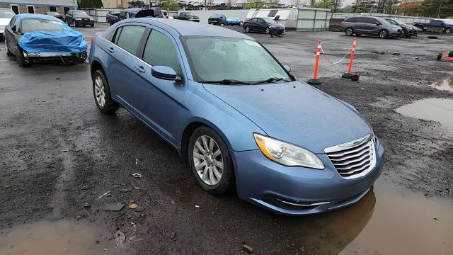 Chrysler 200 2011