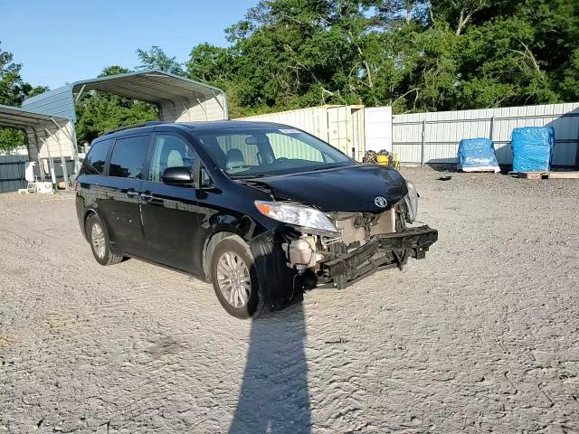 Toyota Sienna 2015