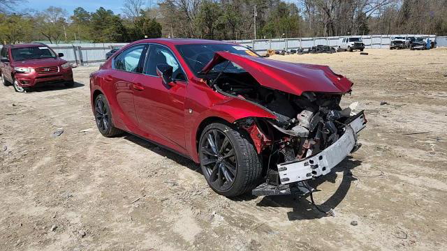 Lexus IS 2022