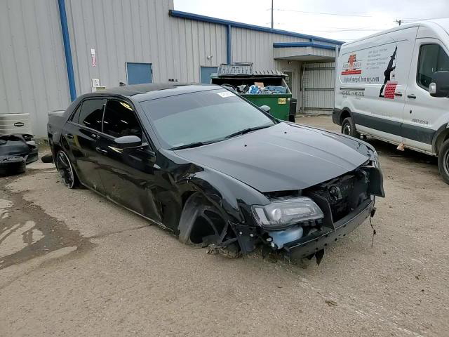 Chrysler 300 2022