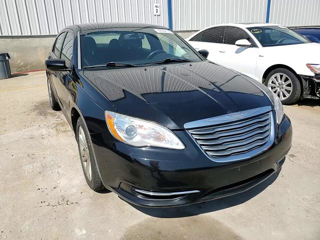Chrysler 200 2012