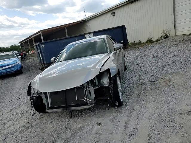 Lexus IS 2016