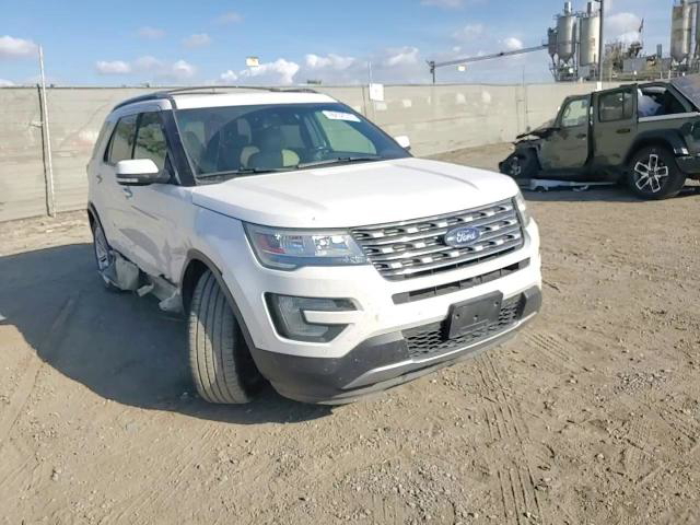 Ford Explorer 2016
