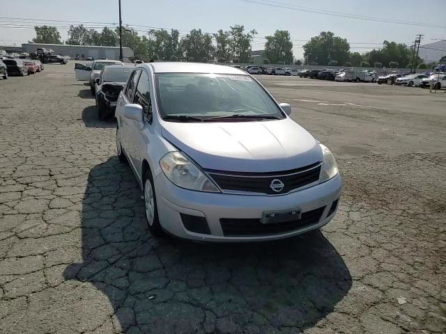 Nissan Versa 2011