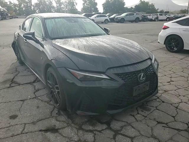 Lexus IS 2021