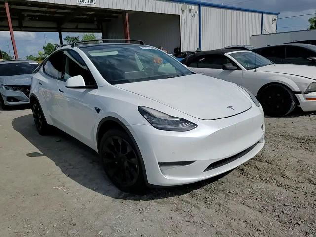 Tesla Model Y 2020