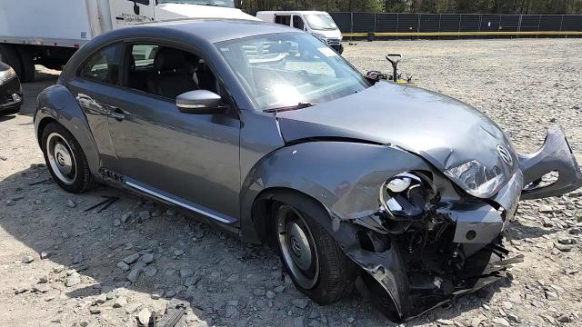 Volkswagen Beetle 2012