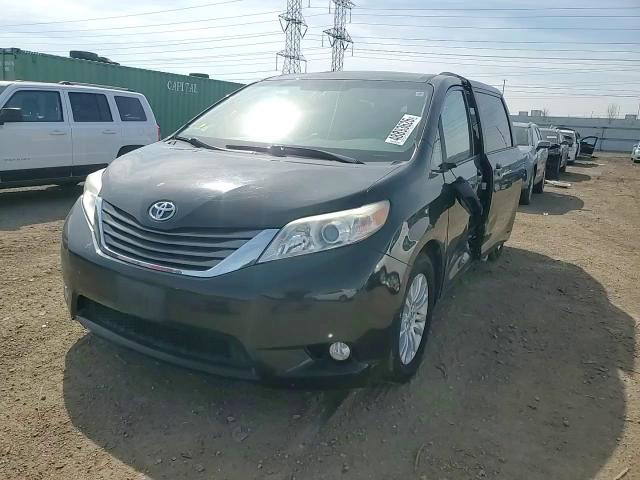 Toyota Sienna 2012