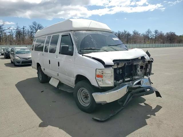 Ford Econoline 2010