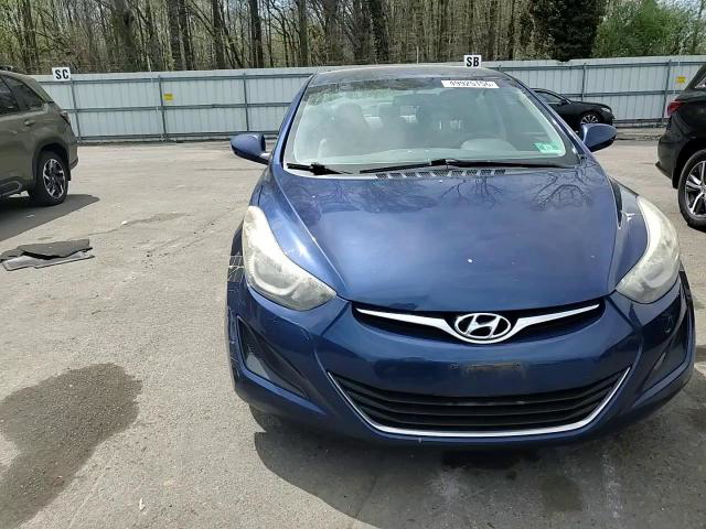 Hyundai Elantra 2016