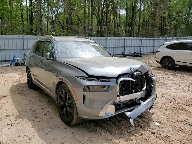 BMW X7 2025