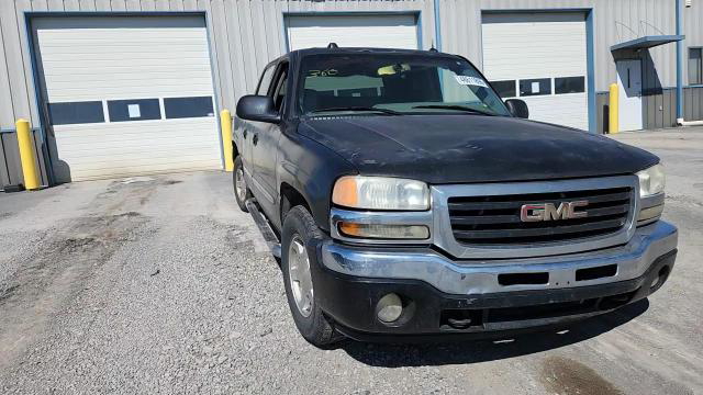 GMC Sierra 2005