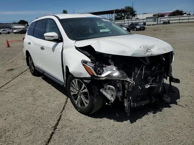 Nissan Pathfinder 2017