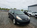 Toyota Sienna 2010