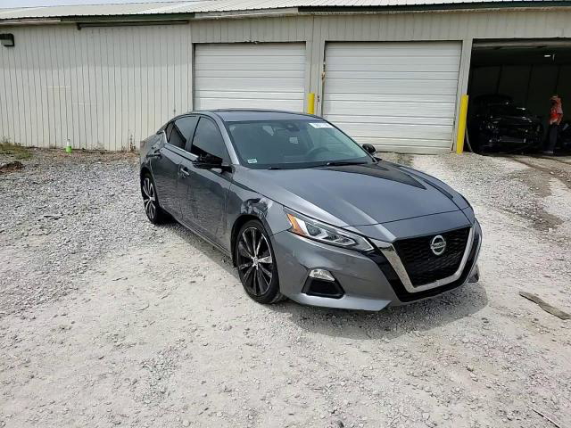Nissan Altima 2020