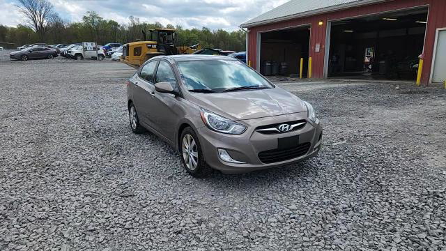 Hyundai Accent 2013