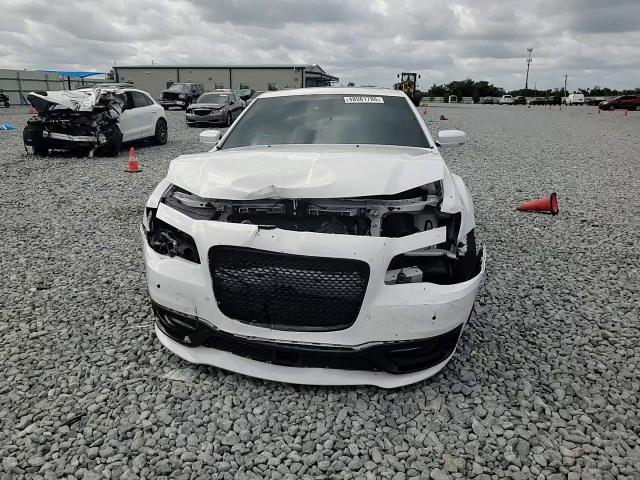 Chrysler 300 2023