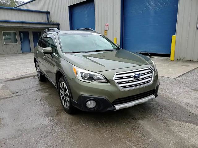 Subaru Outback 2015