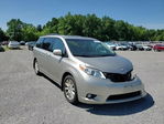 Toyota Sienna 2015