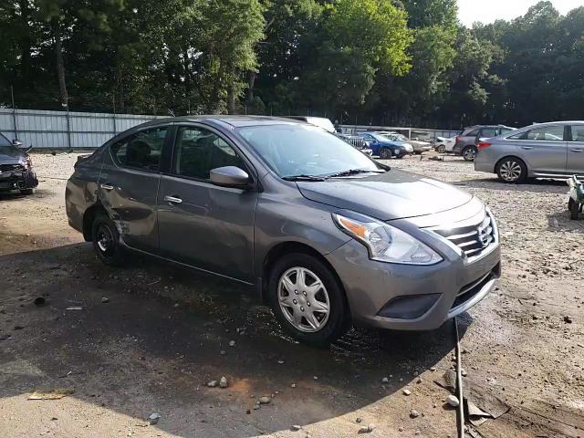 Nissan Versa 2016