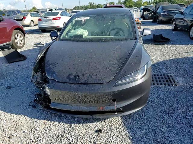 Tesla Model 3 2025