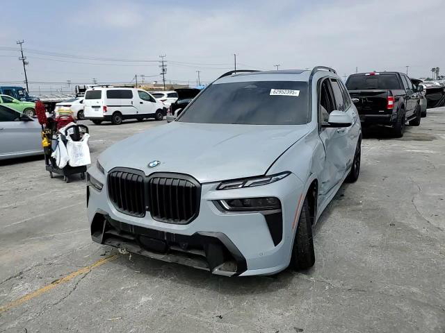 BMW X7 2025