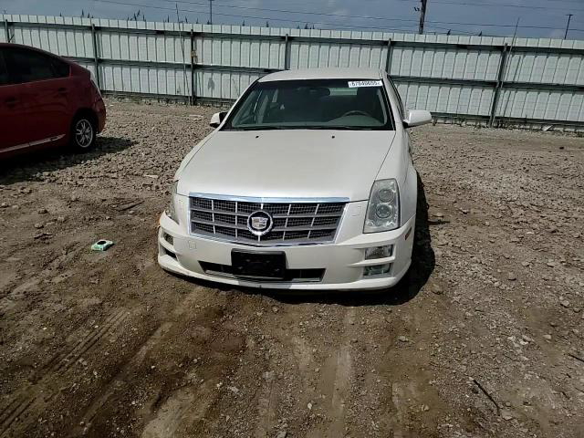 Cadillac STS 2011