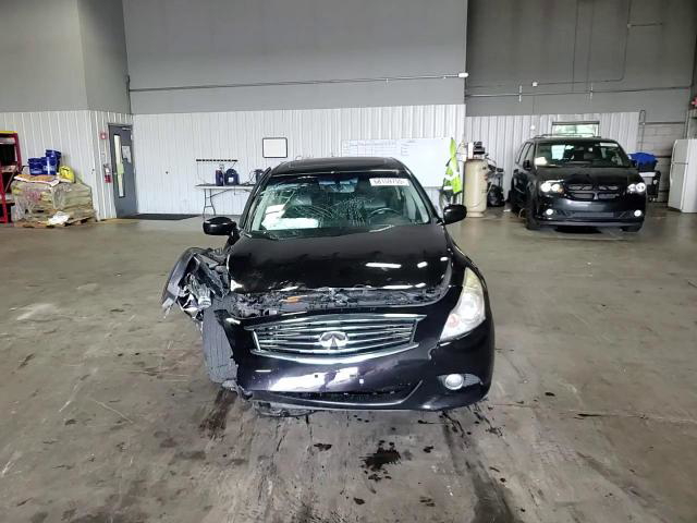 Infiniti G 2013