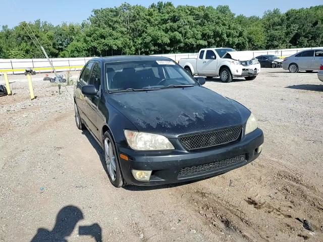 Lexus IS 2003