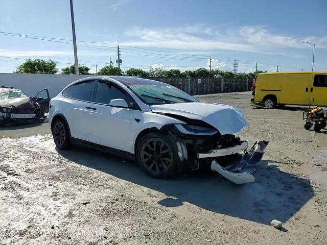 Tesla Model X 2023