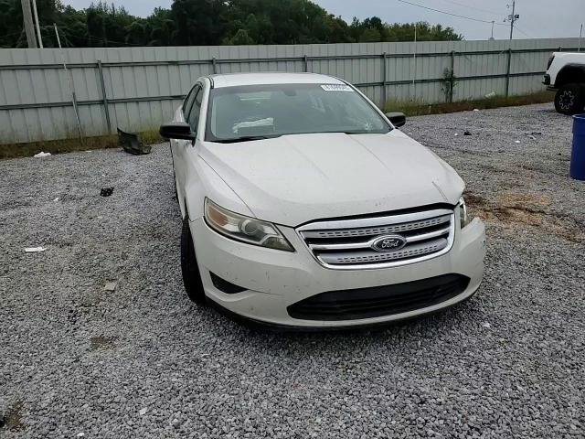 Ford Taurus 2011
