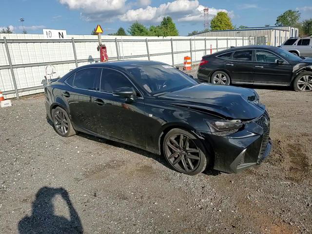 Lexus IS 2019