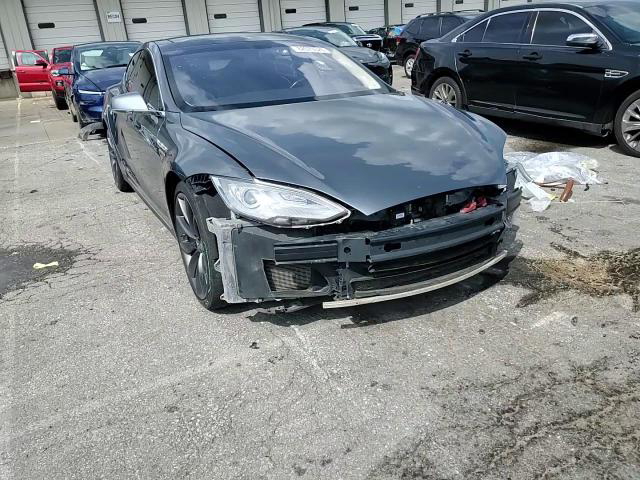 Tesla Model S 2013