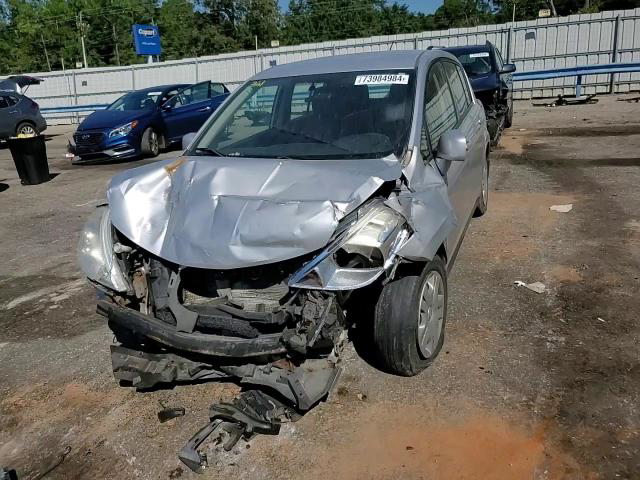 Nissan Versa 2011